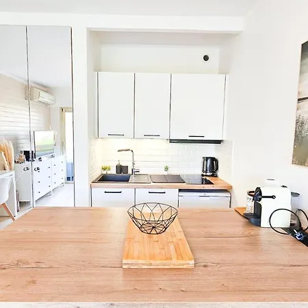 Cosy Studio Swimming Pool & Terrace Appartamento Cannes